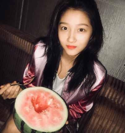 吃瓜娱乐露脸图片,镜头下的真实风采